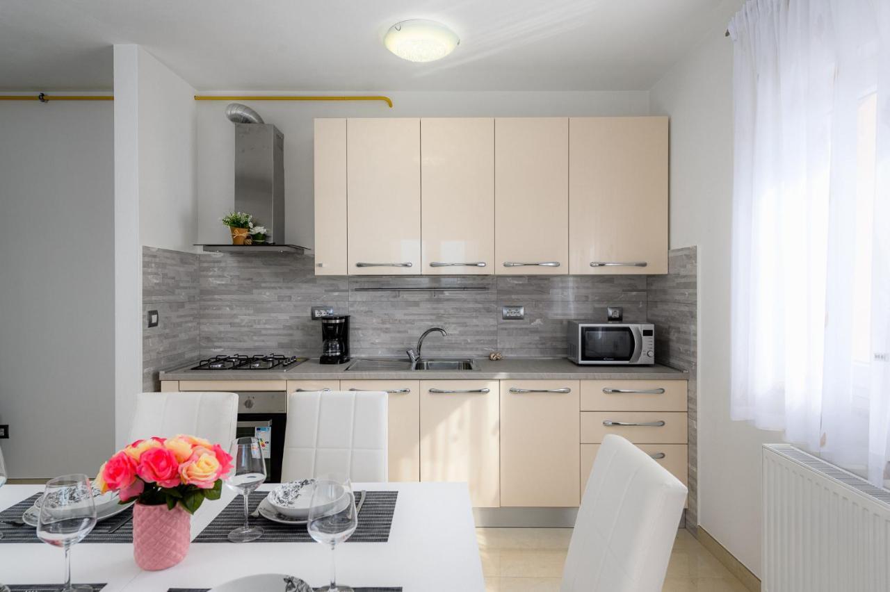 Stancija Amoroso Porec Apartments Esterno foto