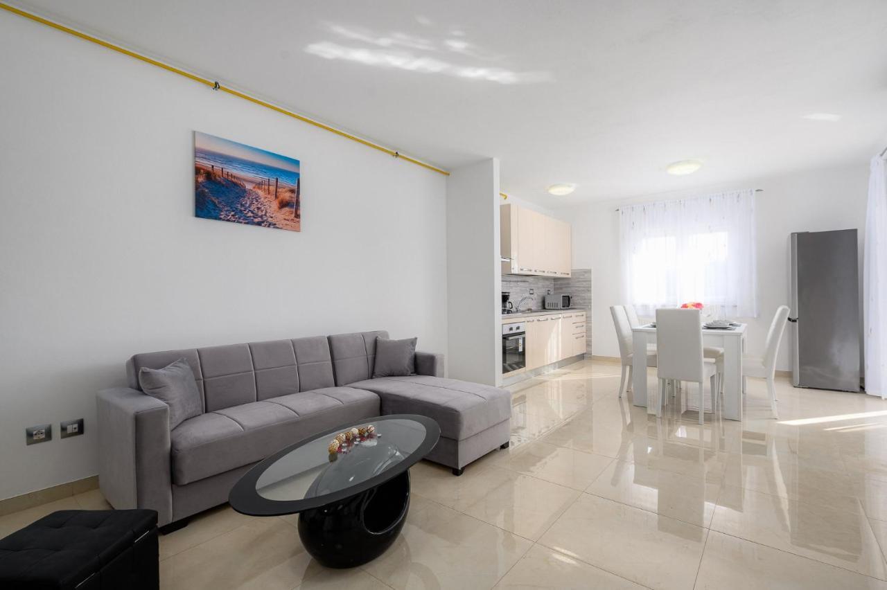 Stancija Amoroso Porec Apartments Esterno foto