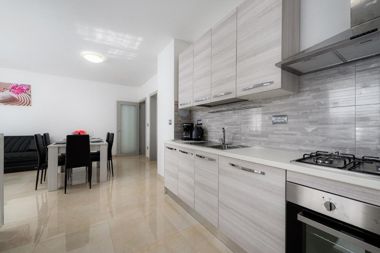Stancija Amoroso Porec Apartments Esterno foto
