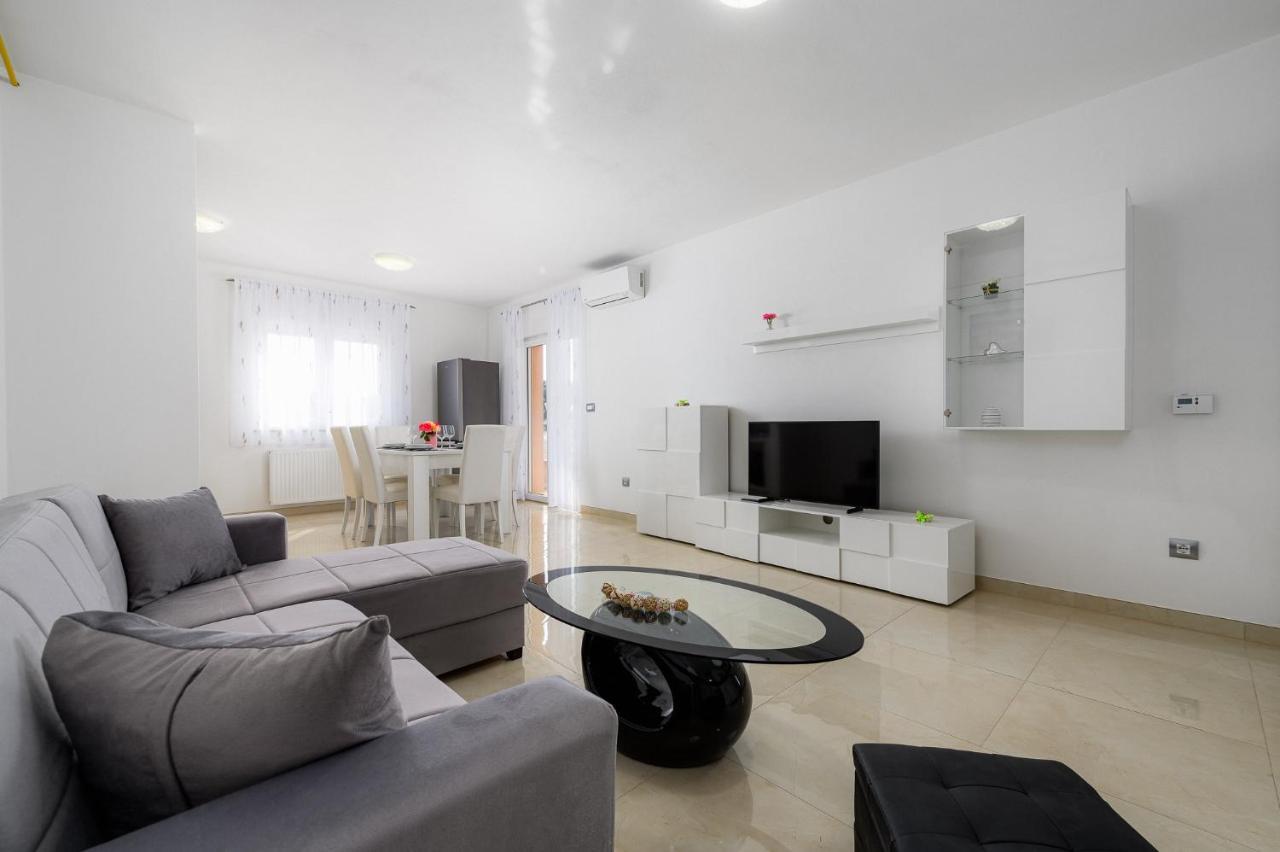 Stancija Amoroso Porec Apartments Esterno foto