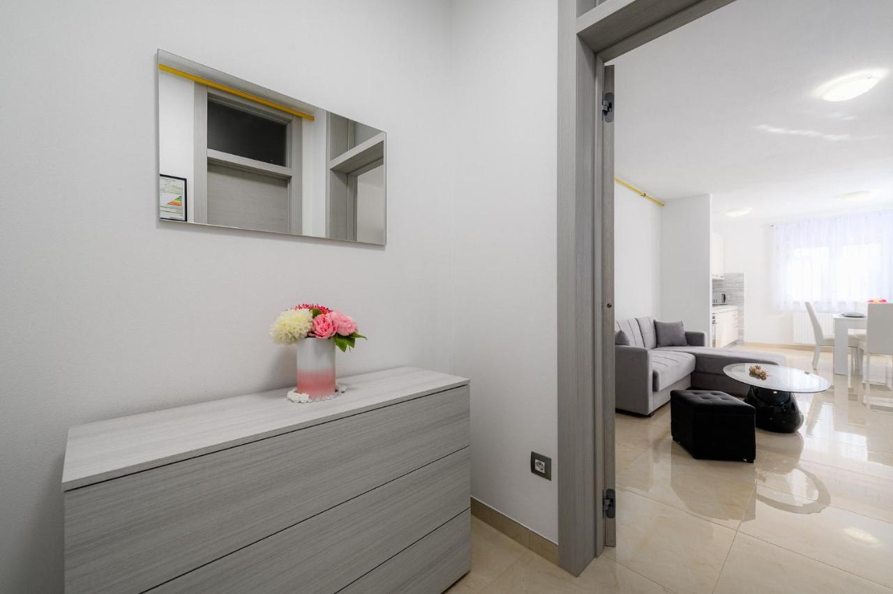 Stancija Amoroso Porec Apartments Esterno foto