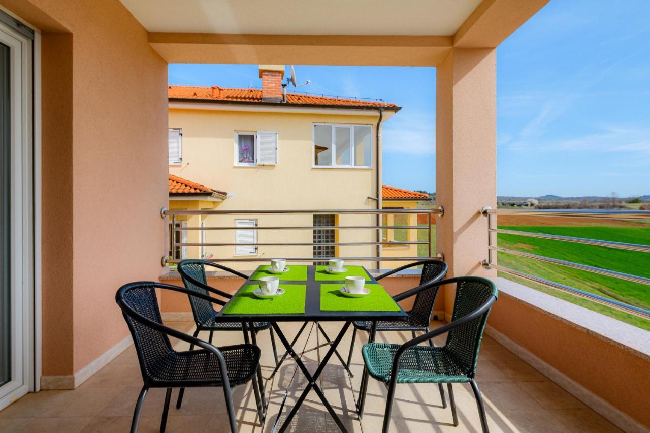 Stancija Amoroso Porec Apartments Esterno foto