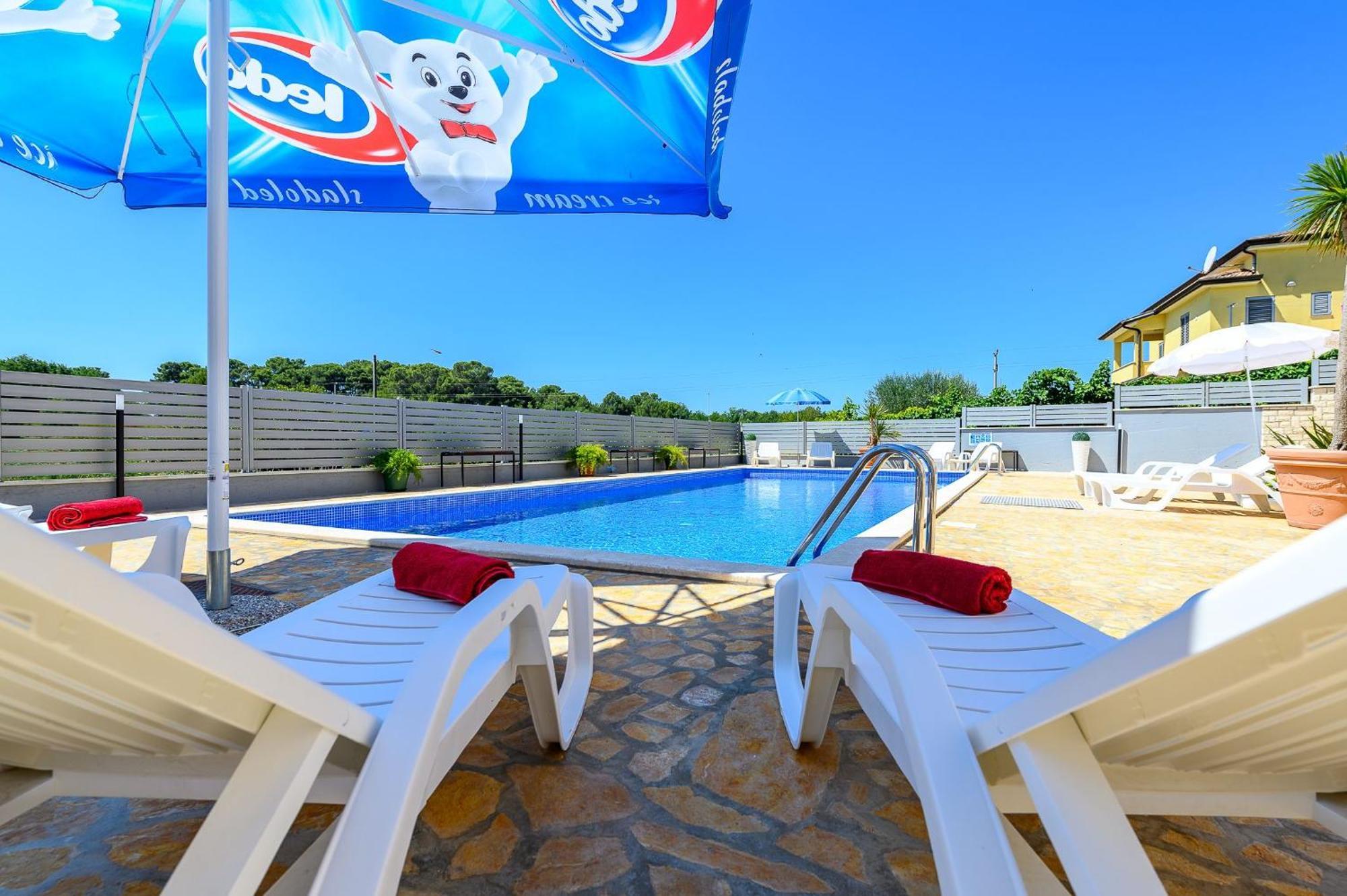 Stancija Amoroso Porec Apartments Esterno foto